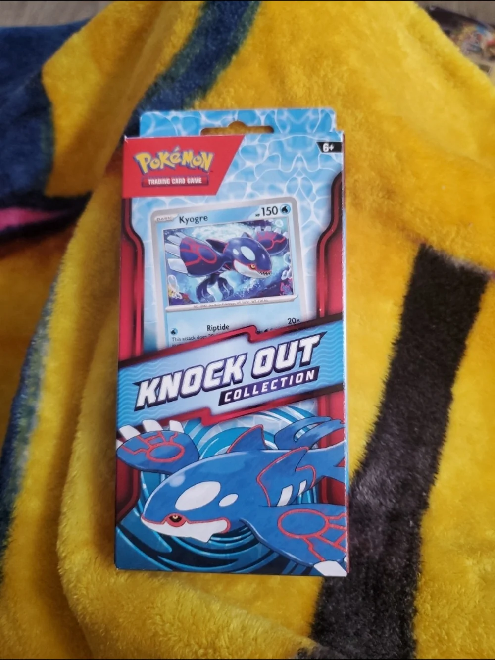 Pokemon TCG Knock Out Collection Hanger Box
